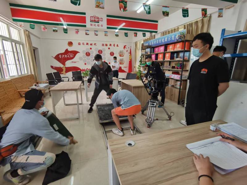 都昌县广告片拍摄公司：极简主义践行者，少即是多的视觉哲学